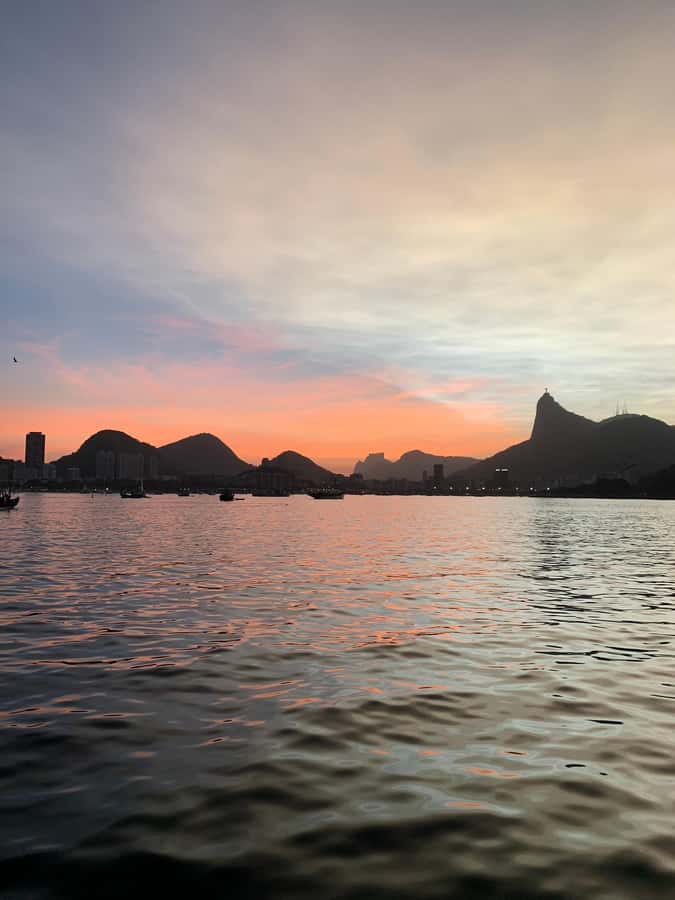 Rio de Janeiro: SpeedBoat Tour - Sunset with Beer - Who will enjoy this cruise most