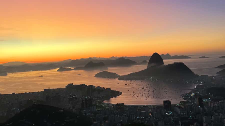 Rio de Janeiro: Sunrise Lookout and Christ the Redeemer Tour - Who should book this experience?