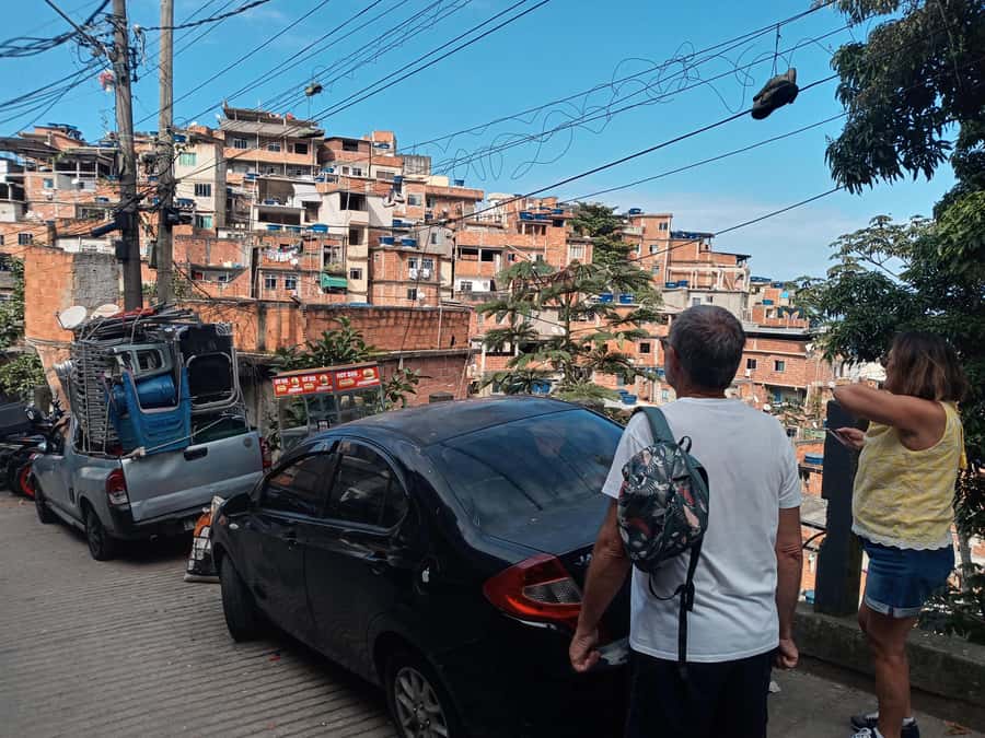 Rio de Janeiro: the biggest favela tour in Rio, lest go! - Starting near Copacabana, then heading uphill