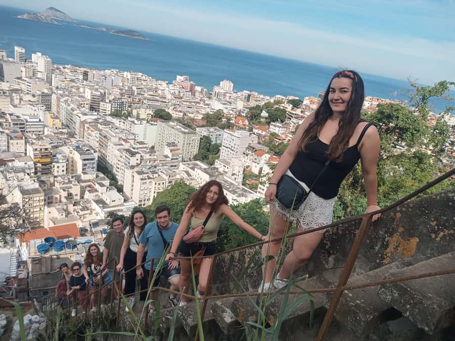 Rio de Janeiro: the biggest favela tour in Rio, lest go! - Murals, markets, and daily life