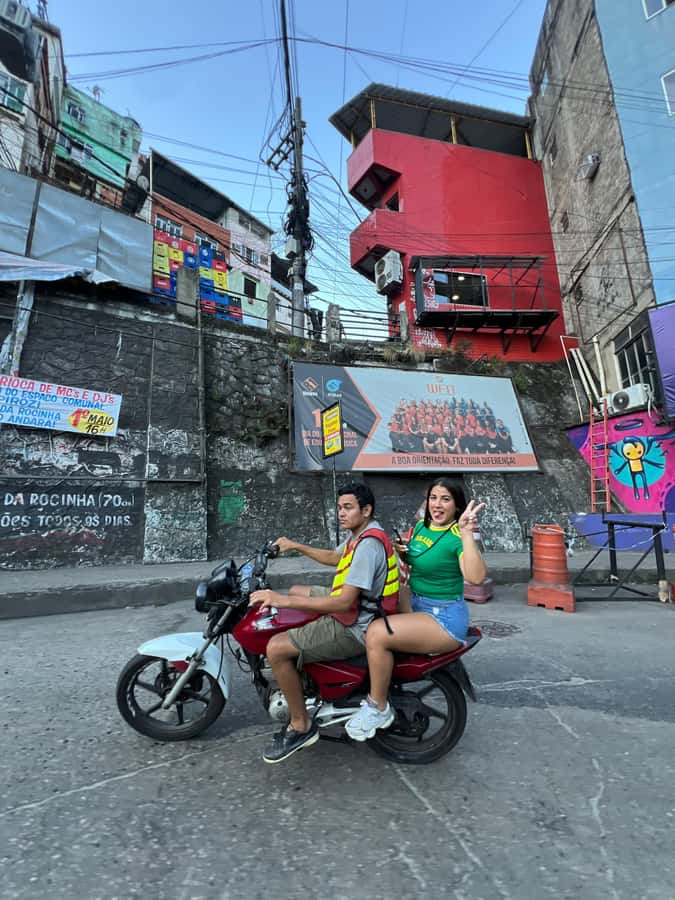Rio: Favela Rocinha Tour with Local Guide & Secret Spots - Viewpoints and the secret spots