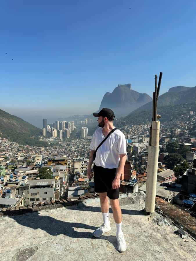 Rio: Favela Rocinha Tour with Local Guide & Secret Spots - Meeting at São Conrado Metro Station