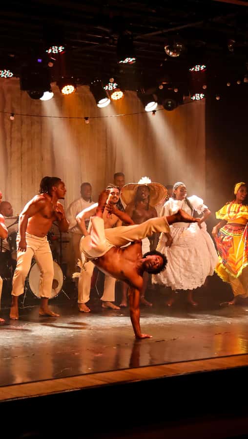 Rio: Ginga Tropical Samba and Folklore Show Ticket - The show begins with Carnival energy