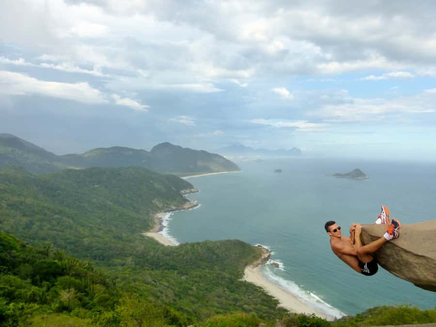 Rio: Pedra do Telégrafo Hiking & Relax in a Wild Beach - The coastal drive through Barra and São Conrado