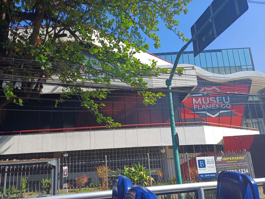 Rio Samba Bus: hop-on hop-off city tour in Rio de Janeiro - Music, commentary, and the feel on board