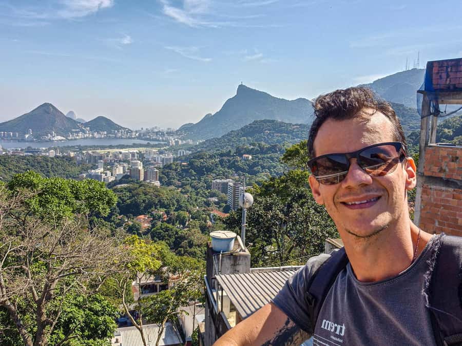 Rocinha Jeep Tour: A Journey into the Soul of the Favela! - The panoramic jeep ride brings back the scale