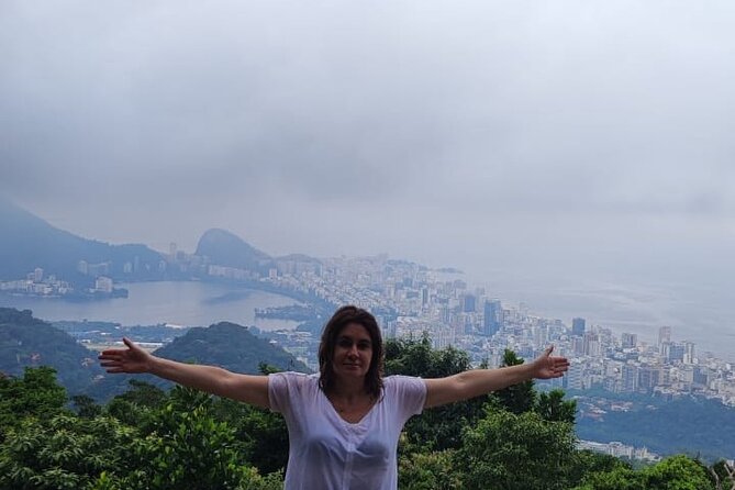 Sugarloaf - Hike and Easy Climb Sugarloaf's Coast - Starting at Árabe Urca at 2:30 pm