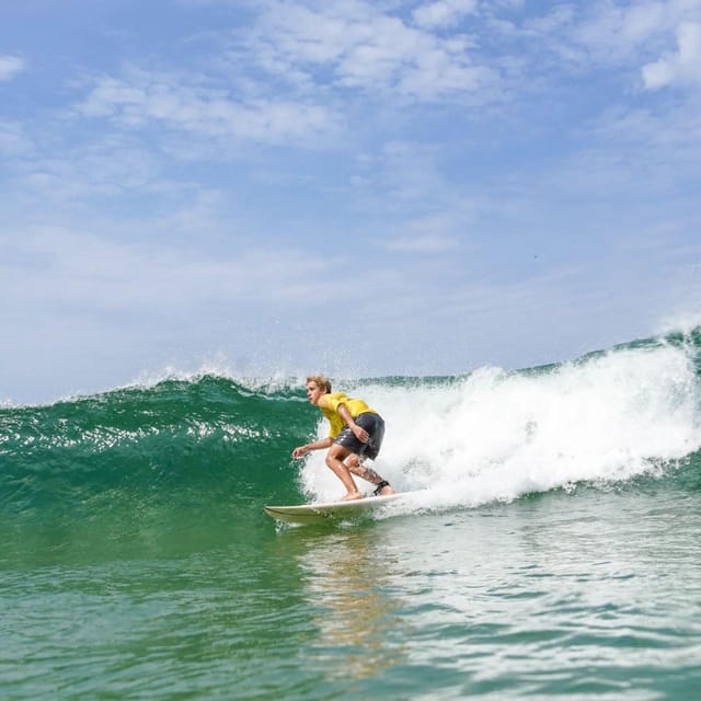 Surf lessons: in Arpoador in Ipanema. - Moving from practice to the waves